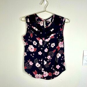 Candie’s Sleeveless Floral Blouse XS Black Pink Lace Trim Button High-Low Hem